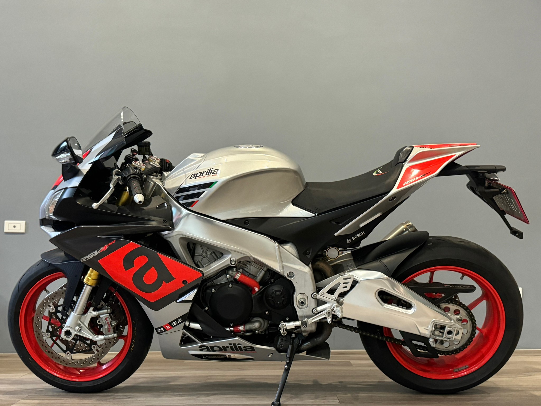 APRILIA RSV4 - 中古/二手車出售中 APRILIA RSV4 原廠殼 引擎已整理 | 德魯伊重機