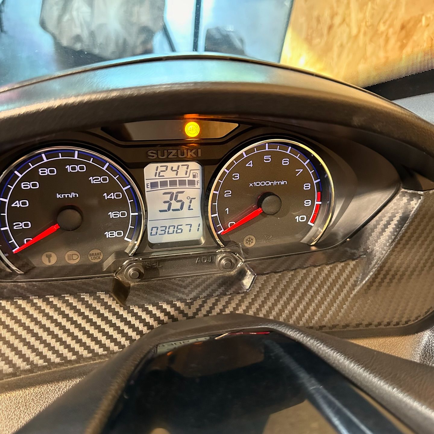 SUZUKI Burgman 400 (SKYWAVE400) - 中古/二手車出售中 2018 SUZUKI BURGMAN AN400 【漢堡400】台鈴車 | 個人自售