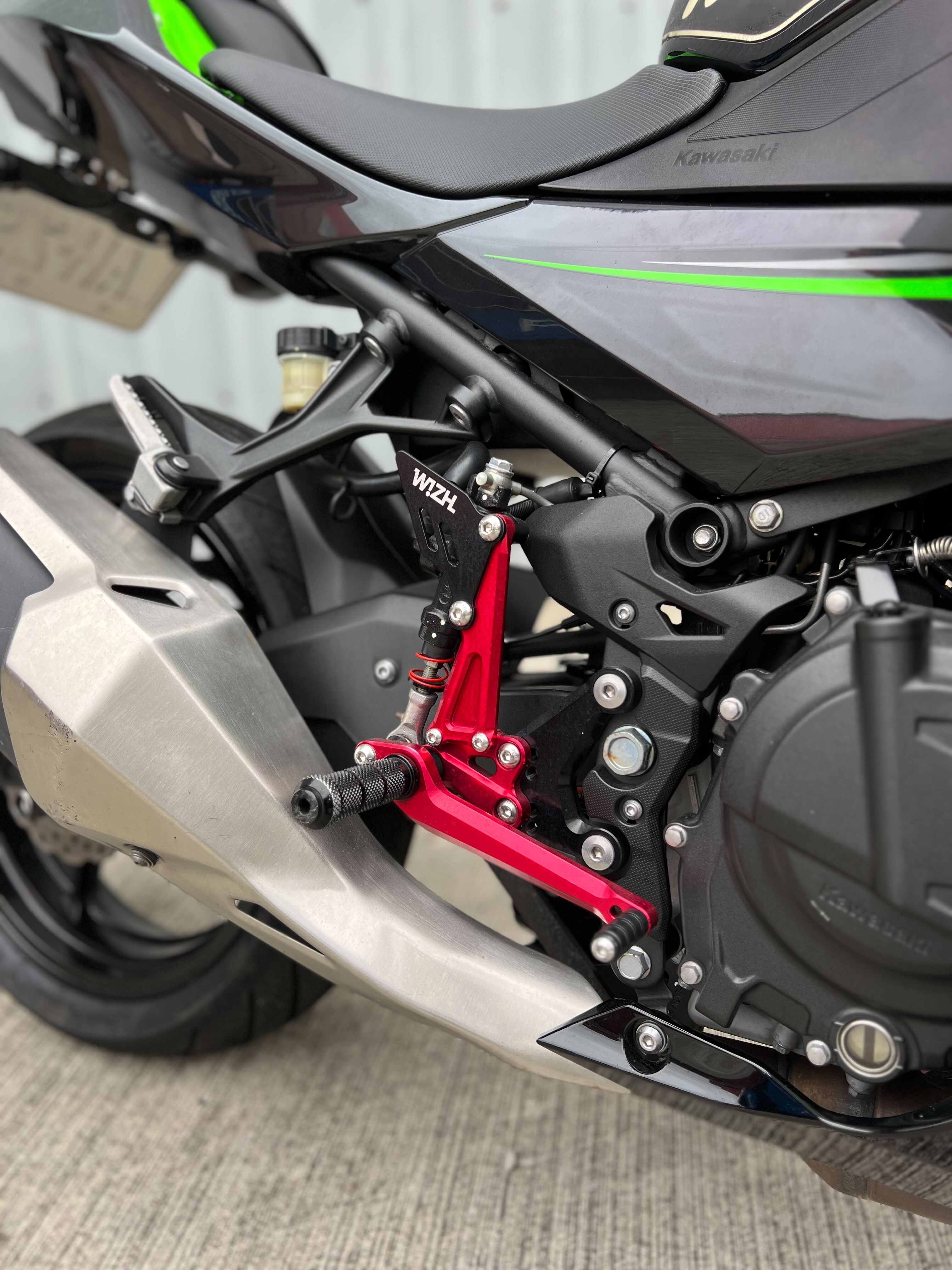 KAWASAKI NINJA400 - 中古/二手車出售中 2019年 NINJA400 黑色系 無摔 無事故 多樣改裝 | 阿宏大型重機買賣