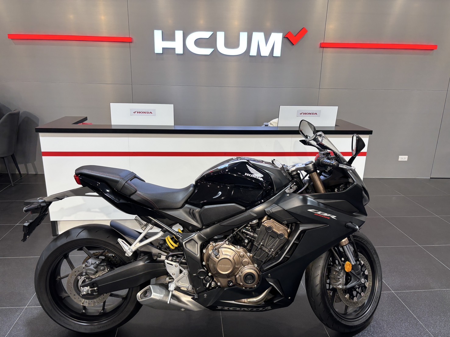 HONDA CBR650R - 中古/二手車出售中 CBR650R 出廠年份：2021 領牌年份：2021.04 行駛里程：4136公里 車輛所在：新北市中和區 | 個人自售