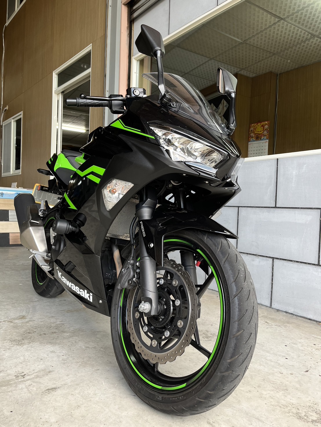 KAWASAKI NINJA400 - 中古/二手車出售中 NINJA400 忍四 里程不高 車況極佳 資料齊全 | 個人自售