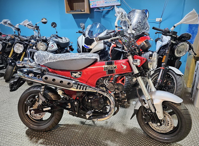 HONDA DAX125 ABS新車出售中 【勝大重機】2024 HONDA DAX125 ABS 全新車售價$13.8萬 ST125 | 勝大重機