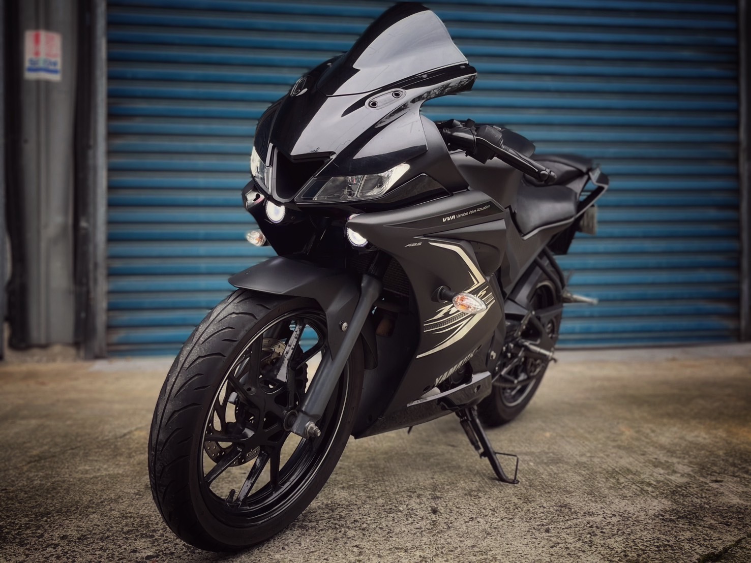 YAMAHA YZF-R15 - 中古/二手車出售中 R15 ABS版 魚眼大燈 基本改裝 小資族二手重機買賣 | 小資族二手重機買賣