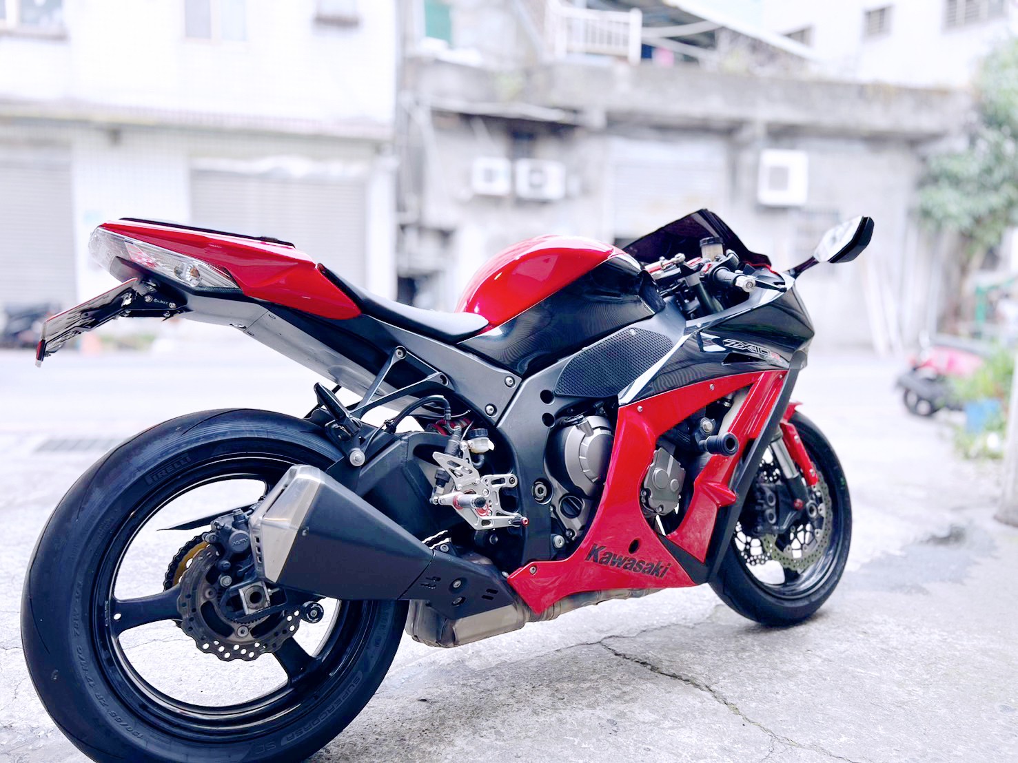 KAWASAKI NINJA ZX-10R - 中古/二手車出售中 Kawasaki ZX10R | 大蔡