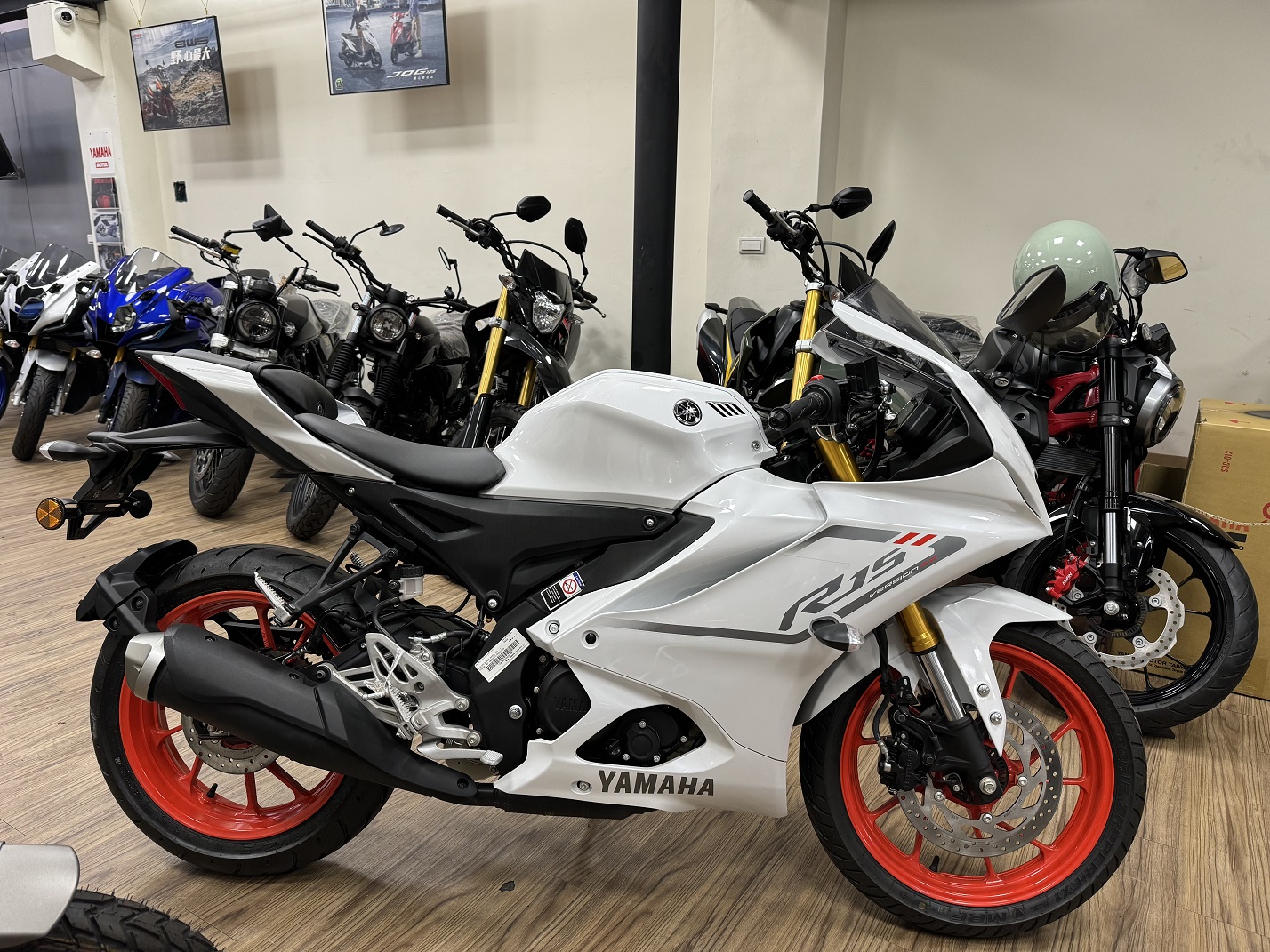 YAMAHA R15V4新車出售中 【新竹長龍車業】YAMAHA 山葉 2024 全新 R15V4 | 新竹長龍車業行