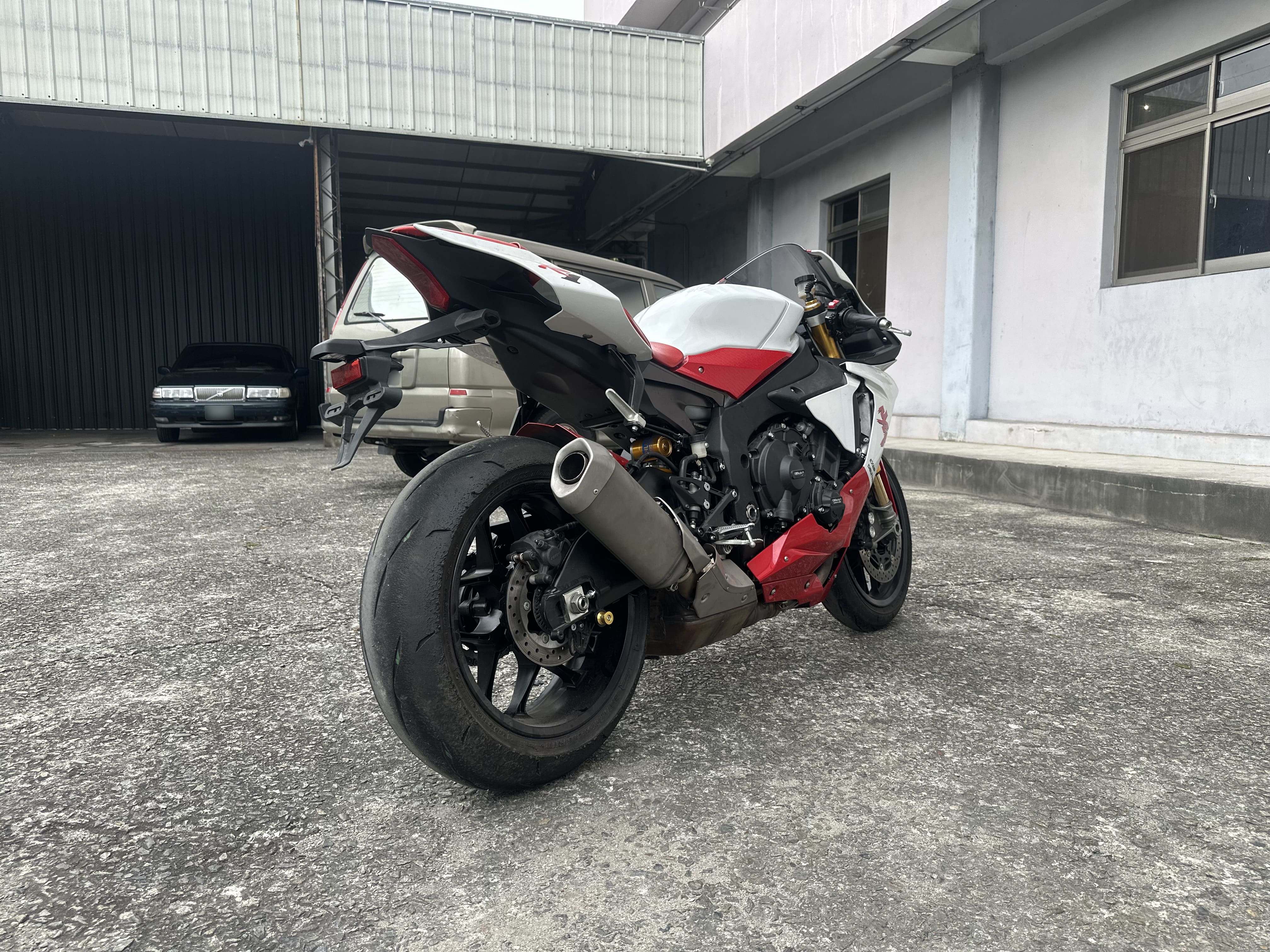 YAMAHA YZF-R1 - 中古/二手車出售中 2017年 YAMAHA YZF-R1 /0元交車/分期貸款/車換車/線上賞車/到府交車 | 翊帆國際重車