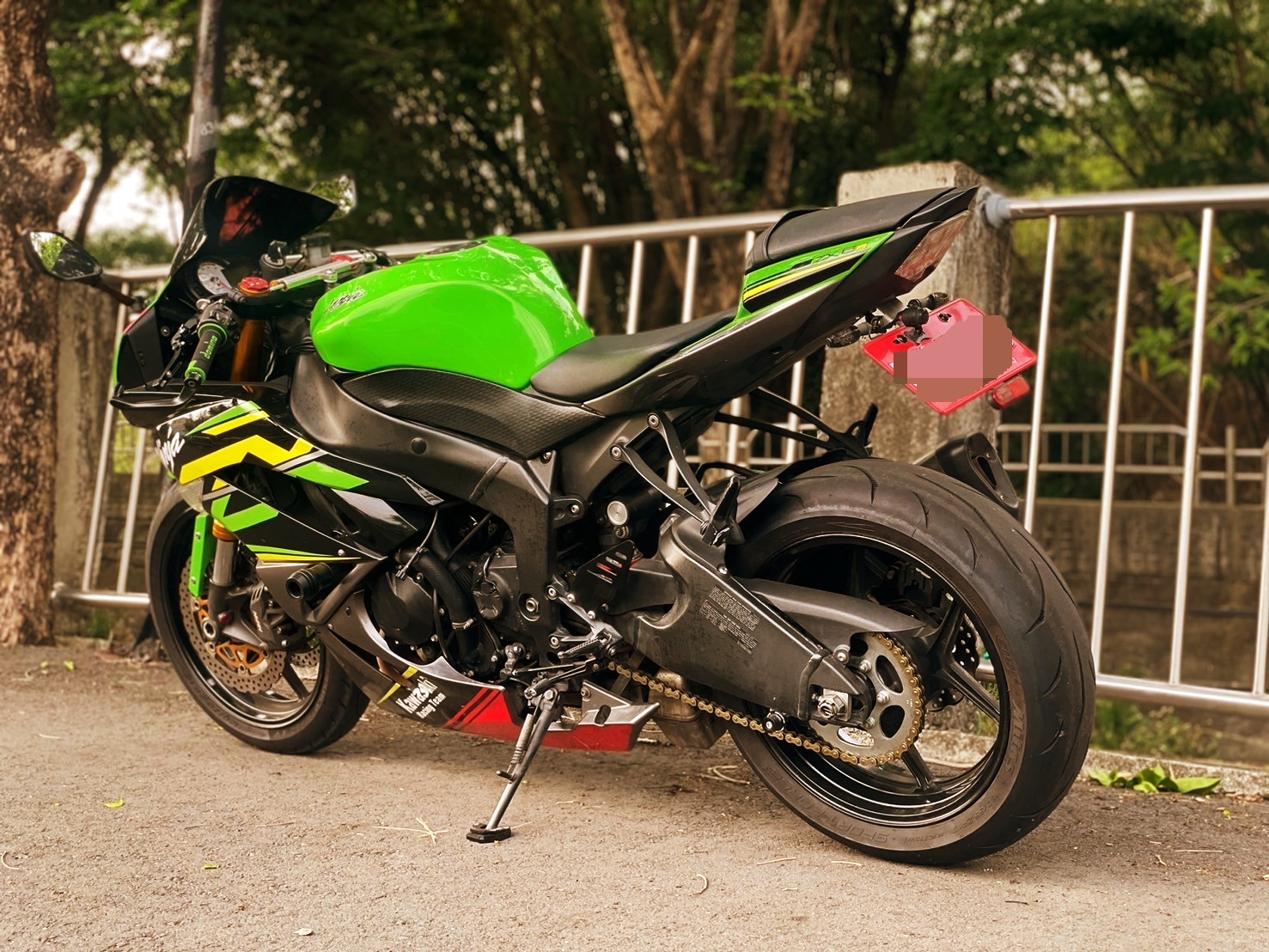 KAWASAKI NINJA ZX-6R - 中古/二手車出售中 600CC經典跑車 優惠出售中 | 宇億重機