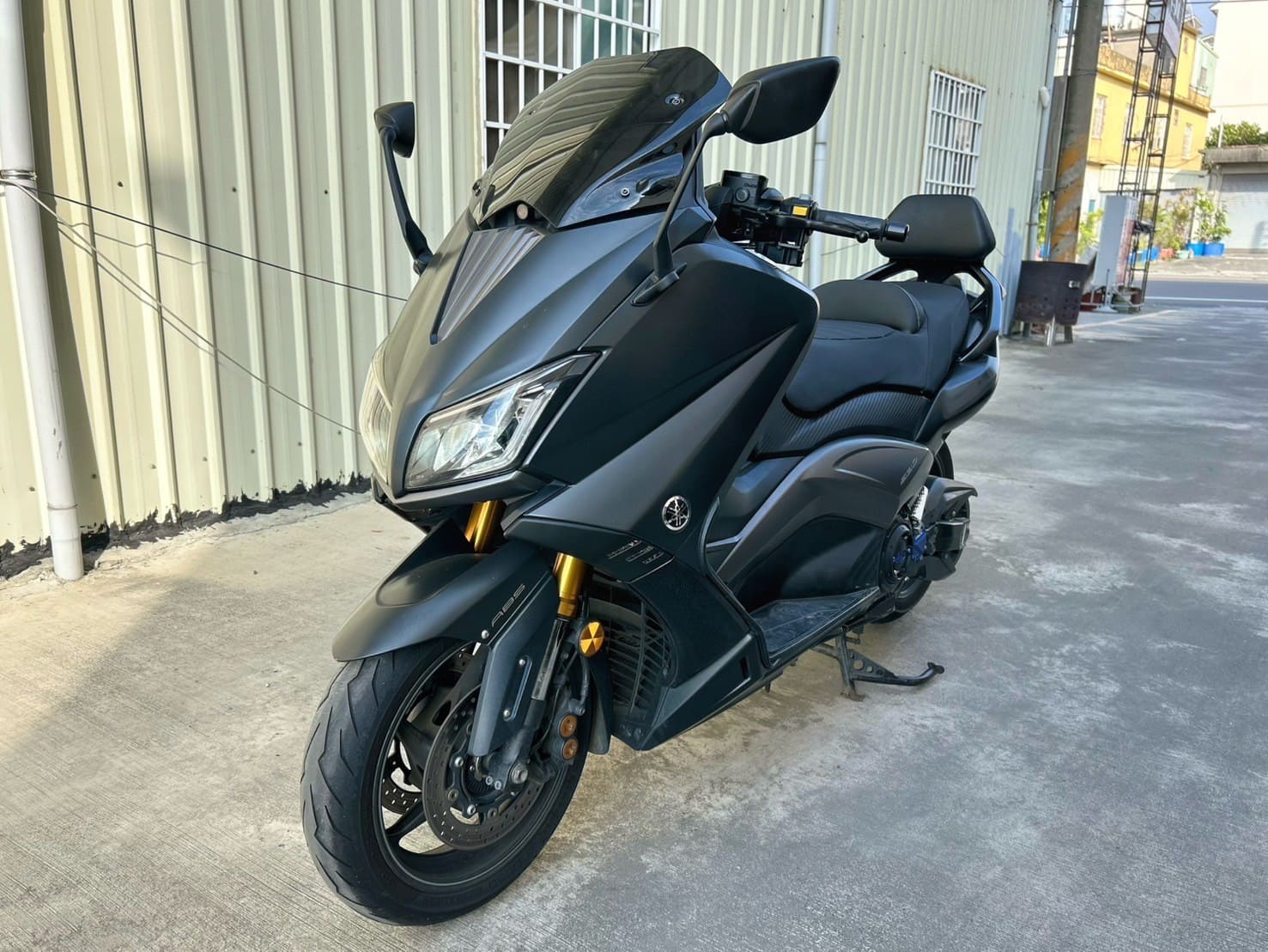 YAMAHA TMAX530 - 中古/二手車出售中 2015年 YAMAHA TMAX530 鋼鐵特仕版/0元交車/分期貸款/車換車/線上賞車/到府交車 | 翊帆國際重車