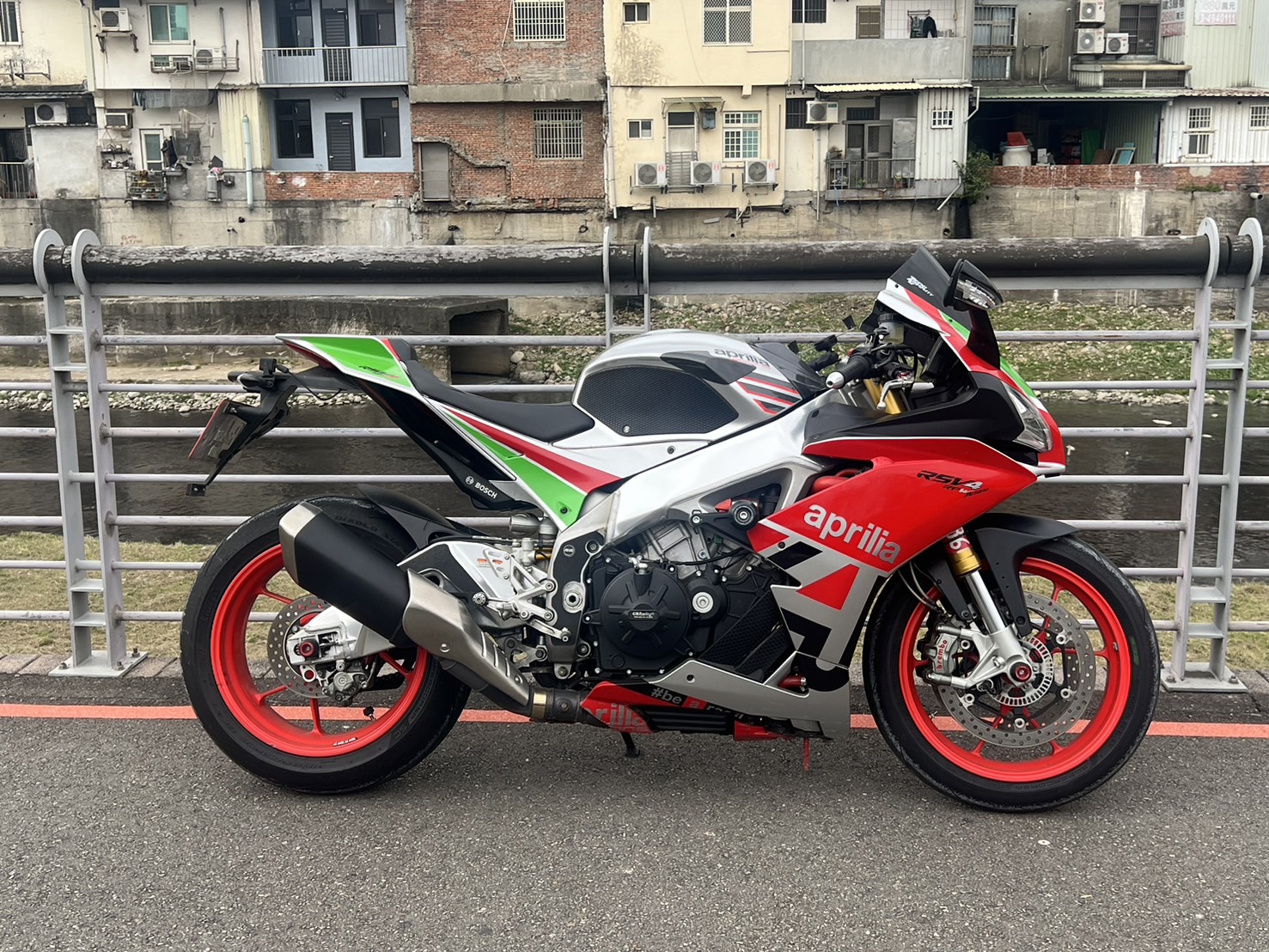 APRILIA RSV4 - 中古/二手車出售中 2016 Aprilia RSV4 RR | Ike 孝森豪重機