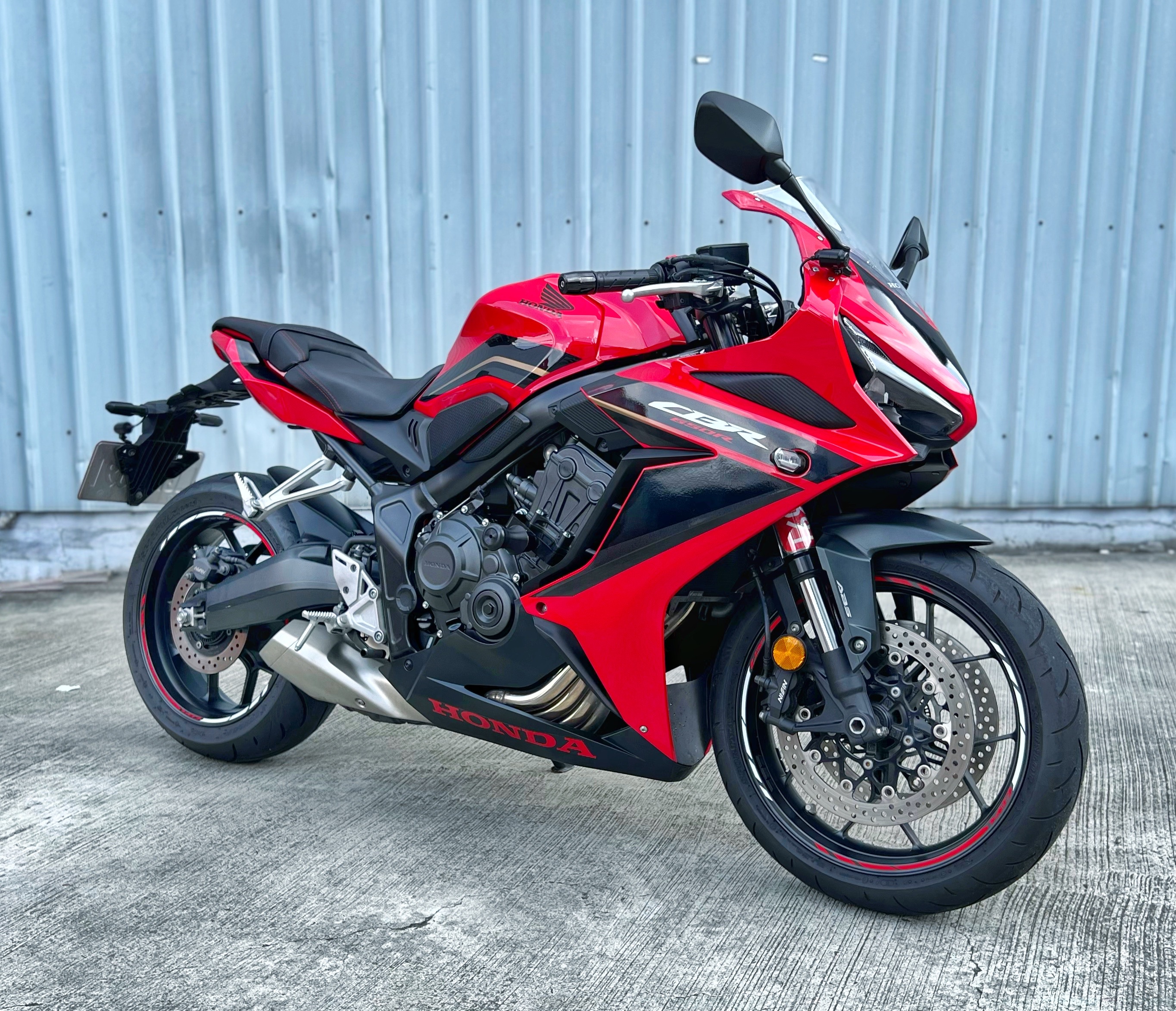 HONDA CBR650R - 中古/二手車出售中 2023年 台本車 CBR650R 基本改 原廠保固中 無摔 無事故 阿宏大型重機買賣 | 阿宏大型重機買賣