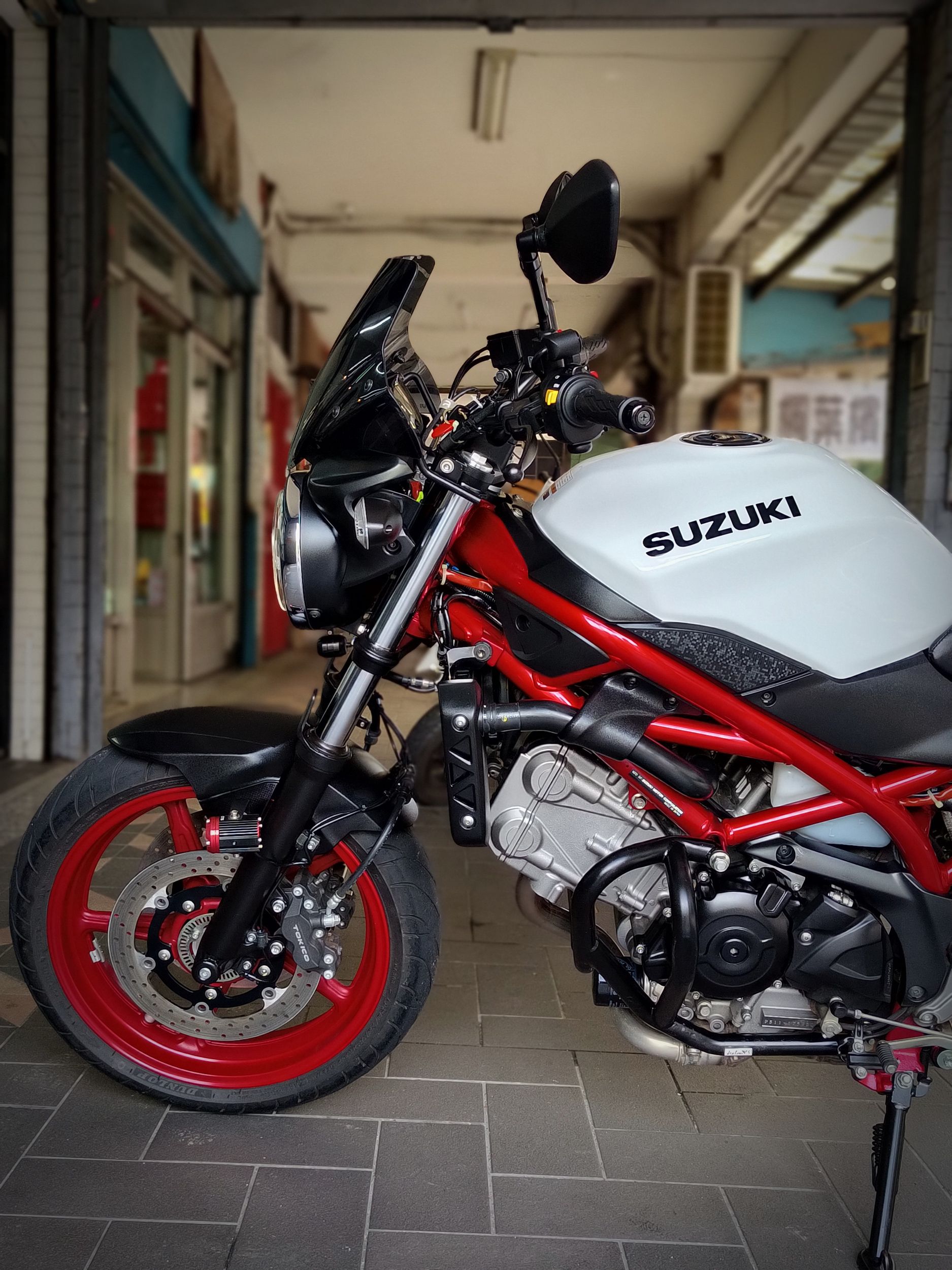 SUZUKI SV650 - 中古/二手車出售中 SV650 ABS 總代理，原漆如新只跑9060km | 成蘆進口摩托車