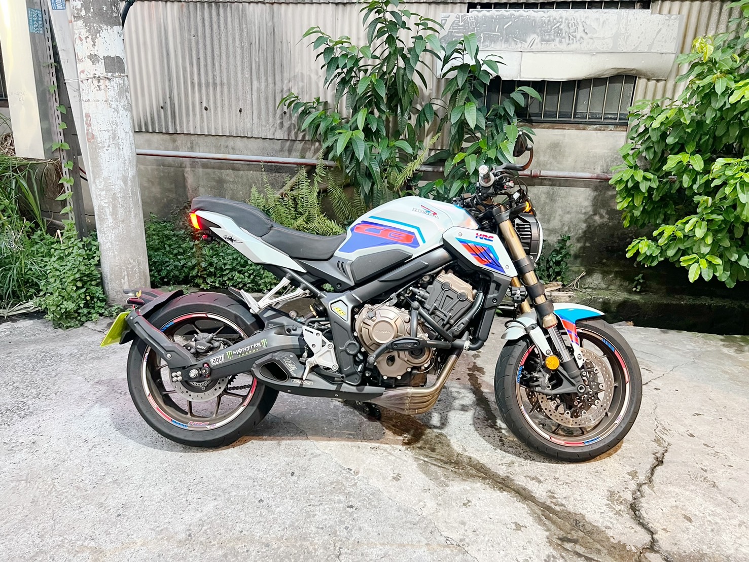 【大蔡】HONDA CB650R - 「Webike-摩托車市」 HONDA CB650R 台本 