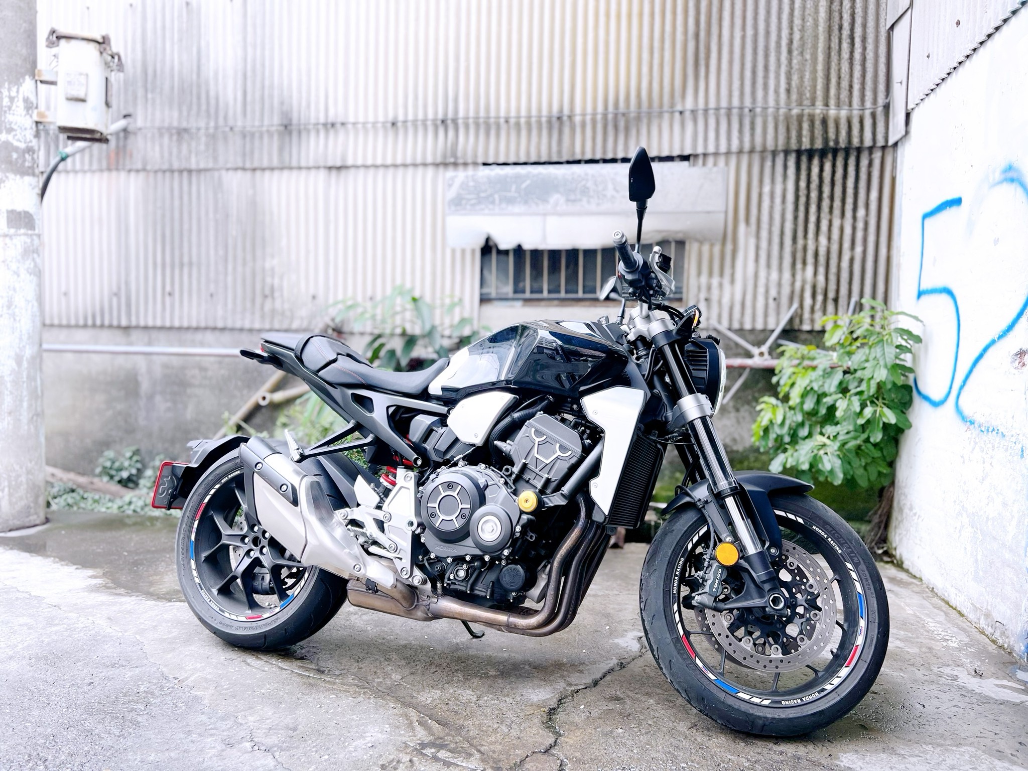 HONDA CB1000R - 中古/二手車出售中 HONDA CB1000R 台本 | 大蔡