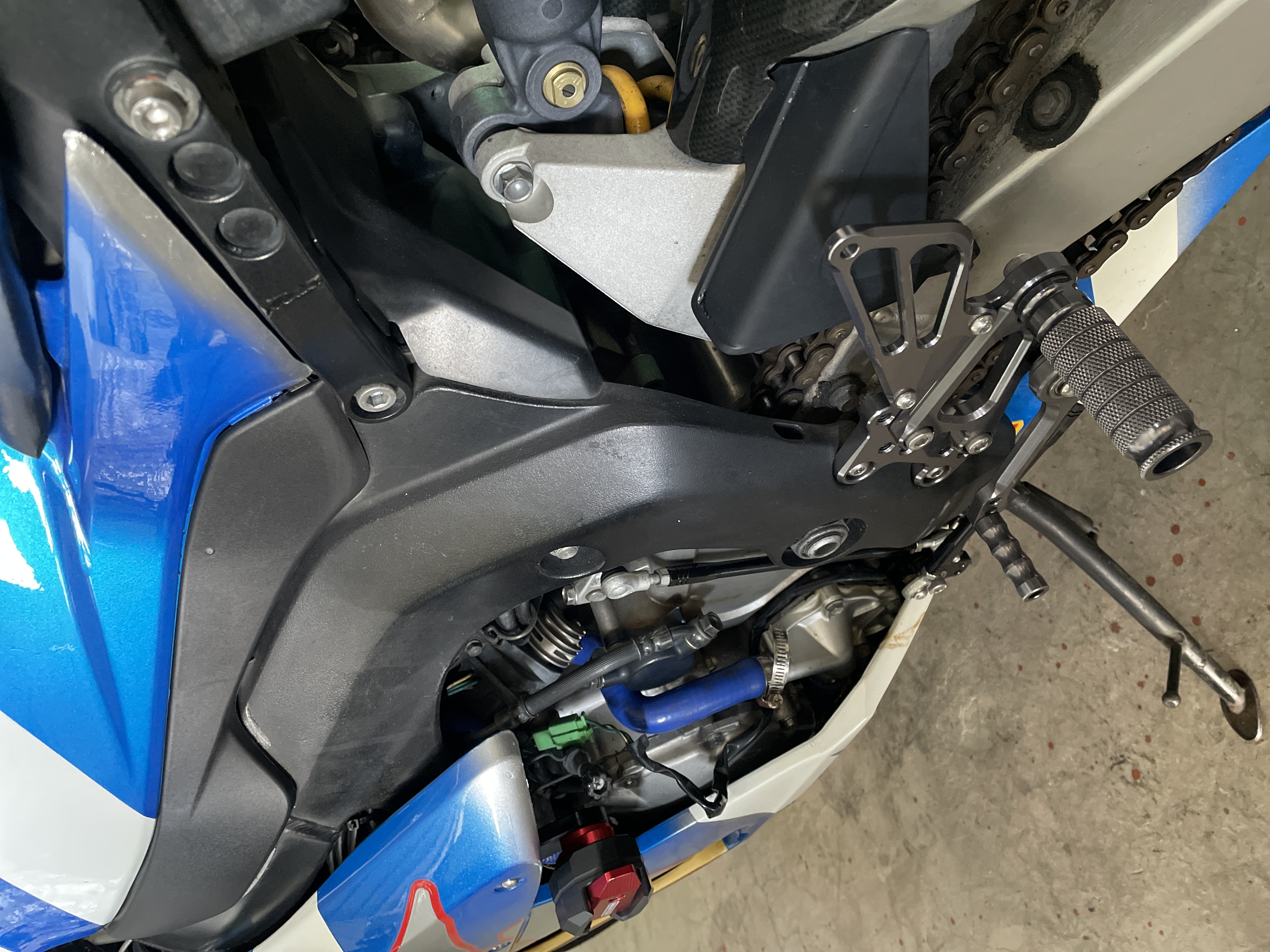 HONDA CBR1000RR Race-based - 中古/二手車出售中 售~HONDA CBR1000RR-R  | 個人自售