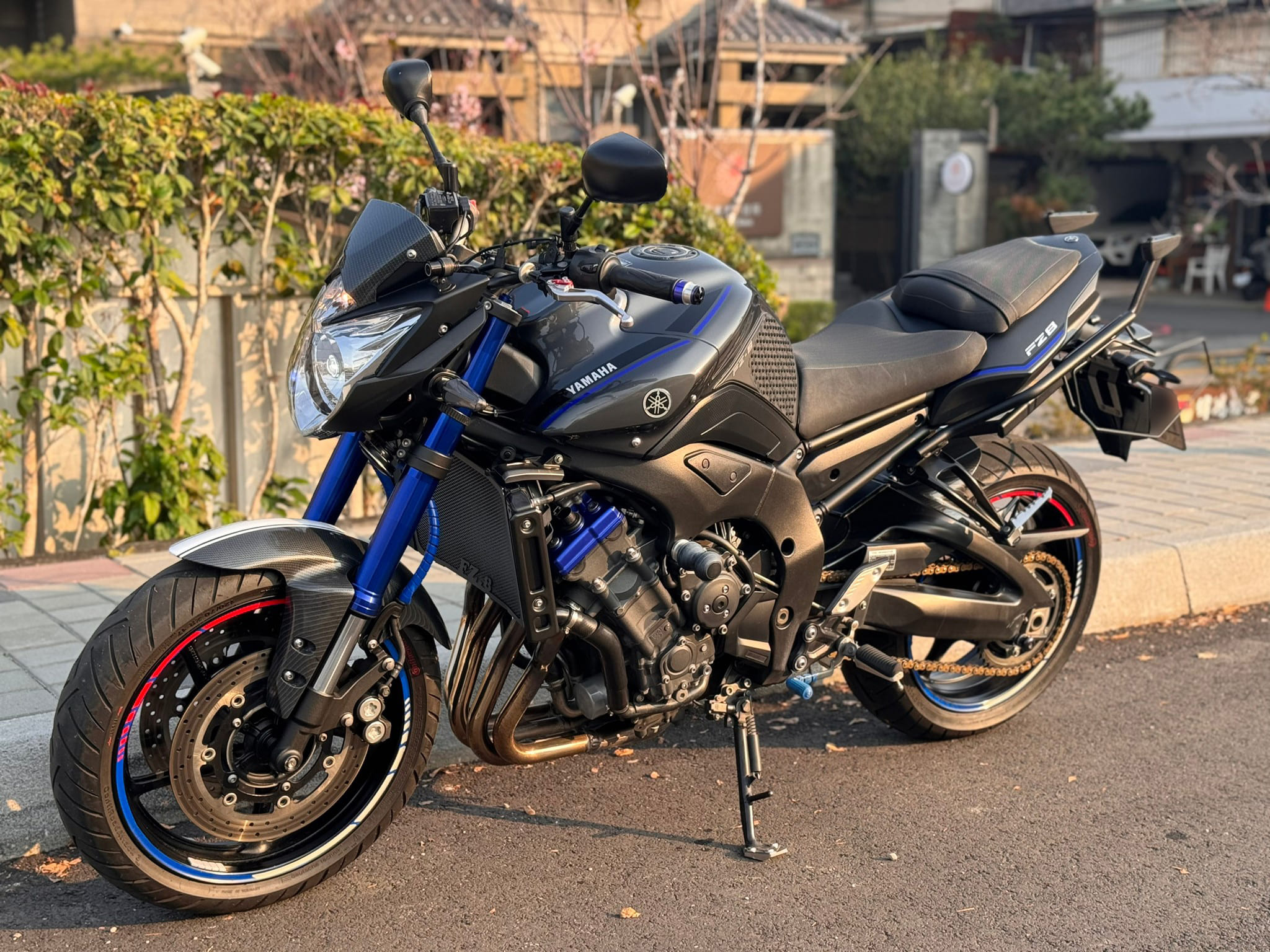 YAMAHA FZ8 (FZ8N) - 中古/二手車出售中 2014年 YAMAHA FZ8 Racing Blue 特仕版/0元交車/分期貸款/車換車/線上賞車/到府交車 | 翊帆國際重車