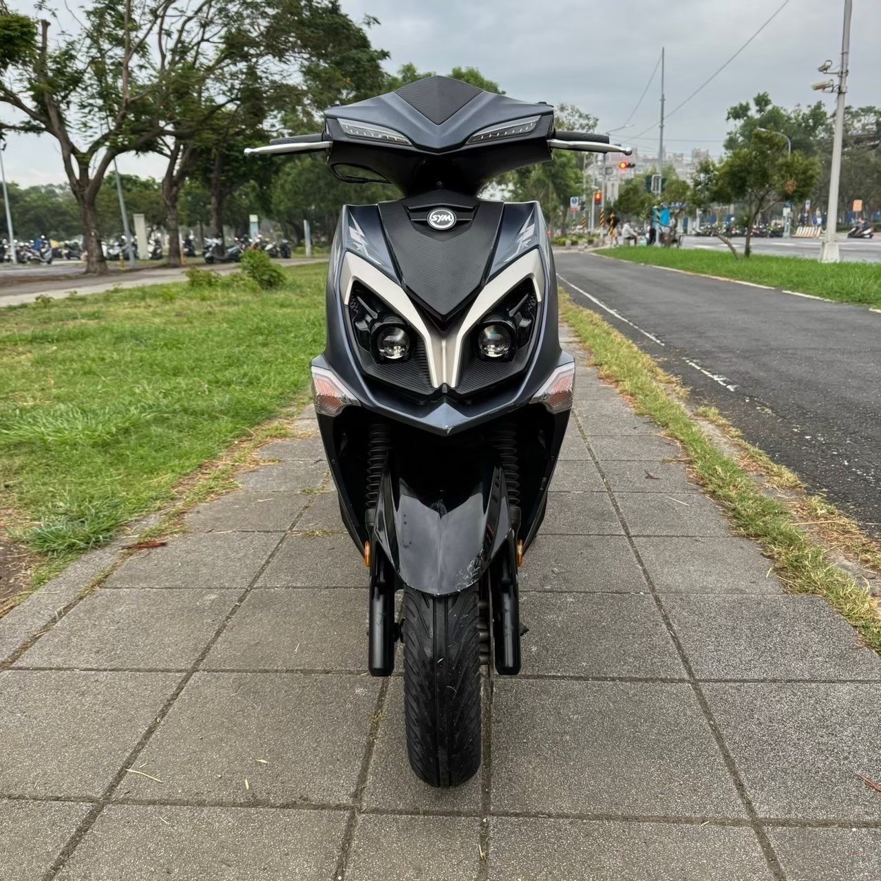 三陽 JET SR - 中古/二手車出售中 《高雄二手機車》2021 三陽 JET SR 125 ABS#0116 #可試車/二手機車/流行車款/現況特惠快速交車 | 貳輪嶼二手機車行-高雄店/中古重機收購/gogoro買賣推薦/線上估價立刻加Line:@motor888 （台南、屏東也有到府收購）