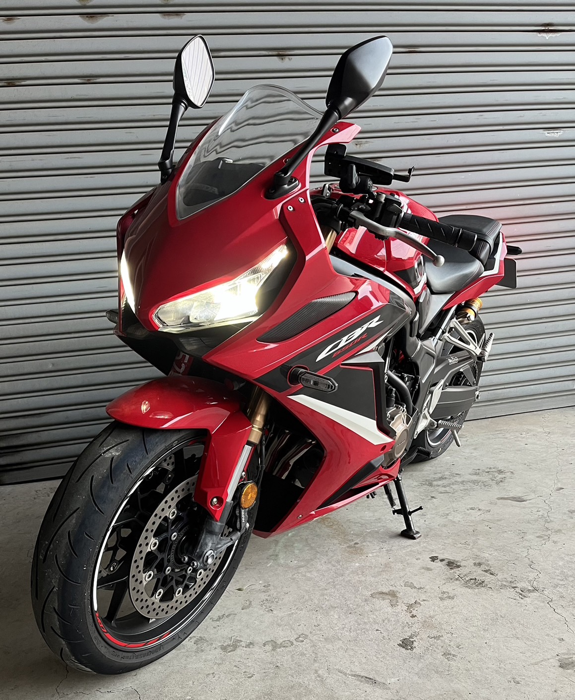 HONDA CBR650R - 中古/二手車出售中 一手車 CBR650R 掛瓶後避震著地性佳 <實體店看車試乘> | 個人自售