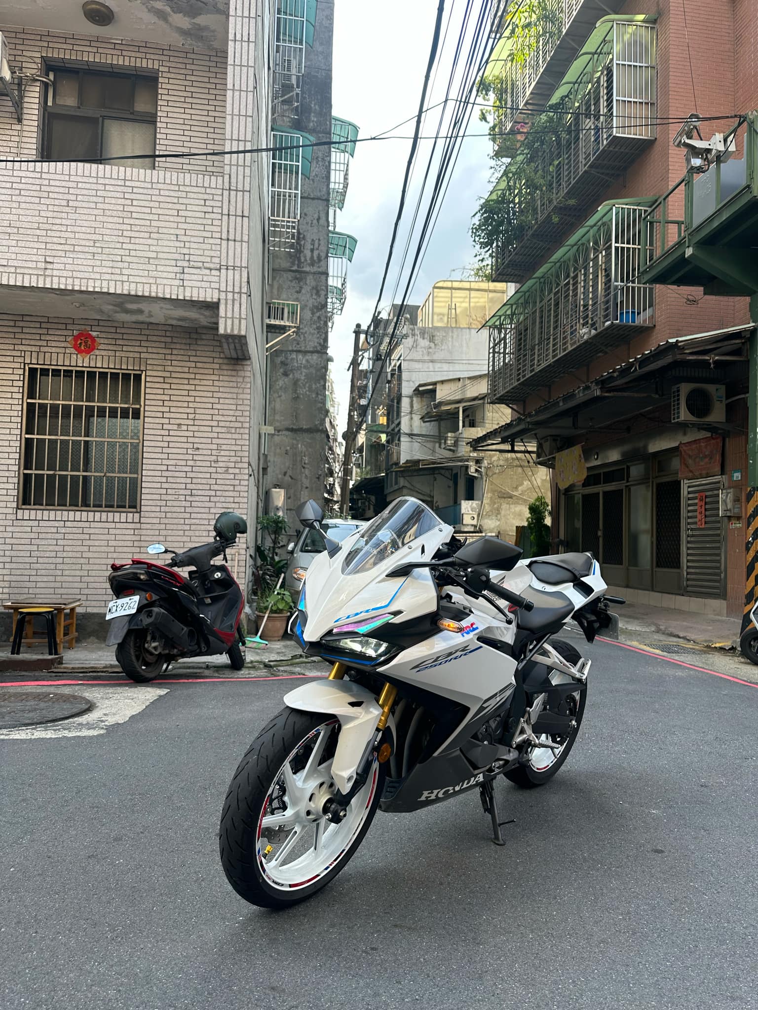 HONDA CBR250RR - 中古/二手車出售中 (爵士啊彥)2023年 HONDA CBR250RR 進退快排 | 個人自售