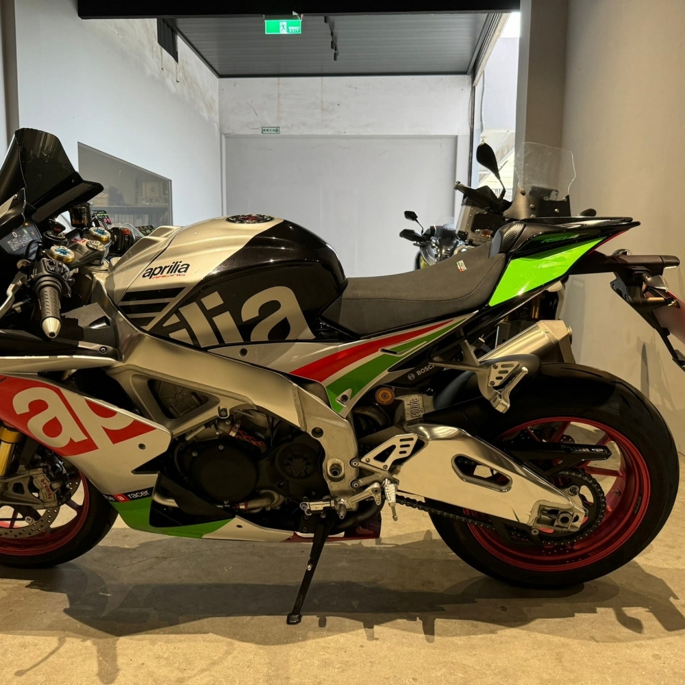 APRILIA RSV4 RF - 中古/二手車出售中 【2017 APRILIA RSV4 RF】 | 翊帆重車阿凱