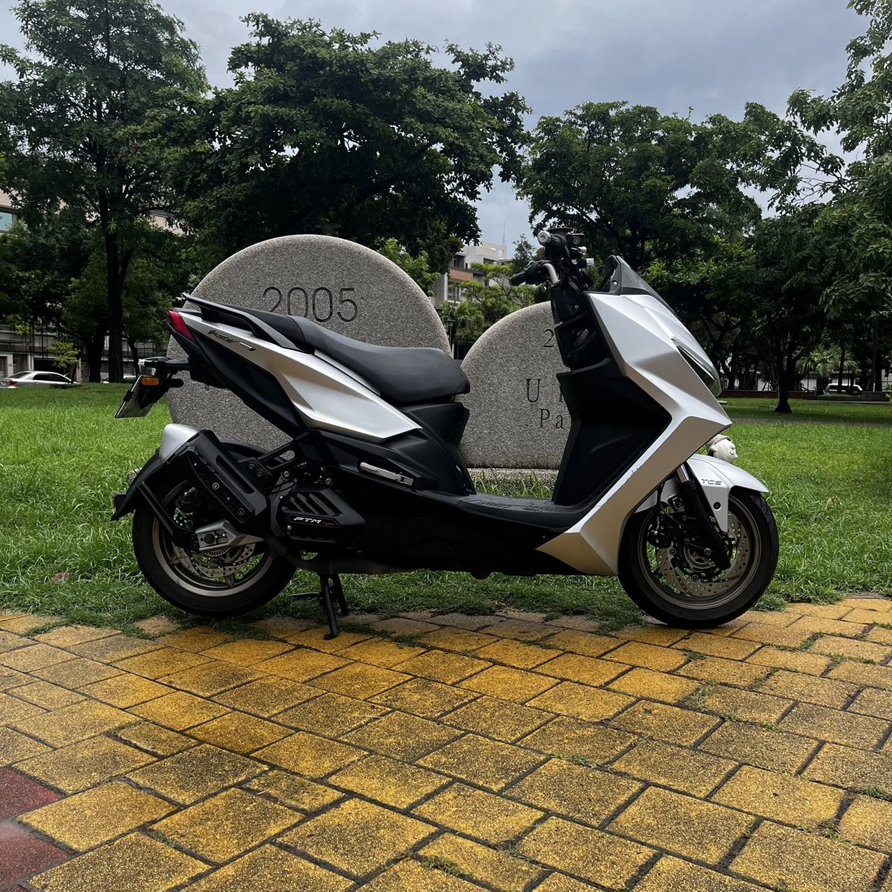 光陽 KRV180 - 中古/二手車出售中 2021 光陽 KRV 180 TCS (皮帶）#0926 | 貳輪嶼中古機車專賣-台南店