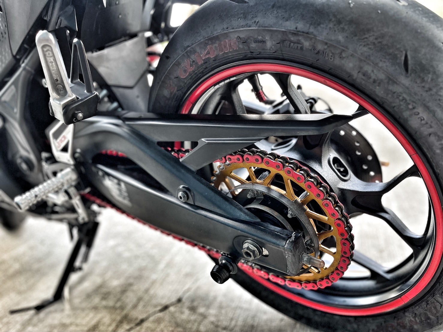 YAMAHA YZF-R3 - 中古/二手車出售中 Brembo卡鉗 RCB總泵 RCB腳踏 視覺改裝 小資族二手重機買賣 | 小資族二手重機買賣