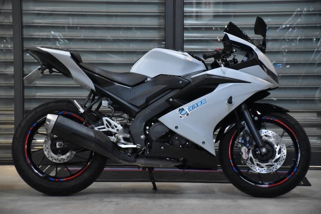 YAMAHA YZF-R15 - 中古/二手車出售中 白色系 原廠保固 小資族二手重機買賣 | 小資族二手重機買賣