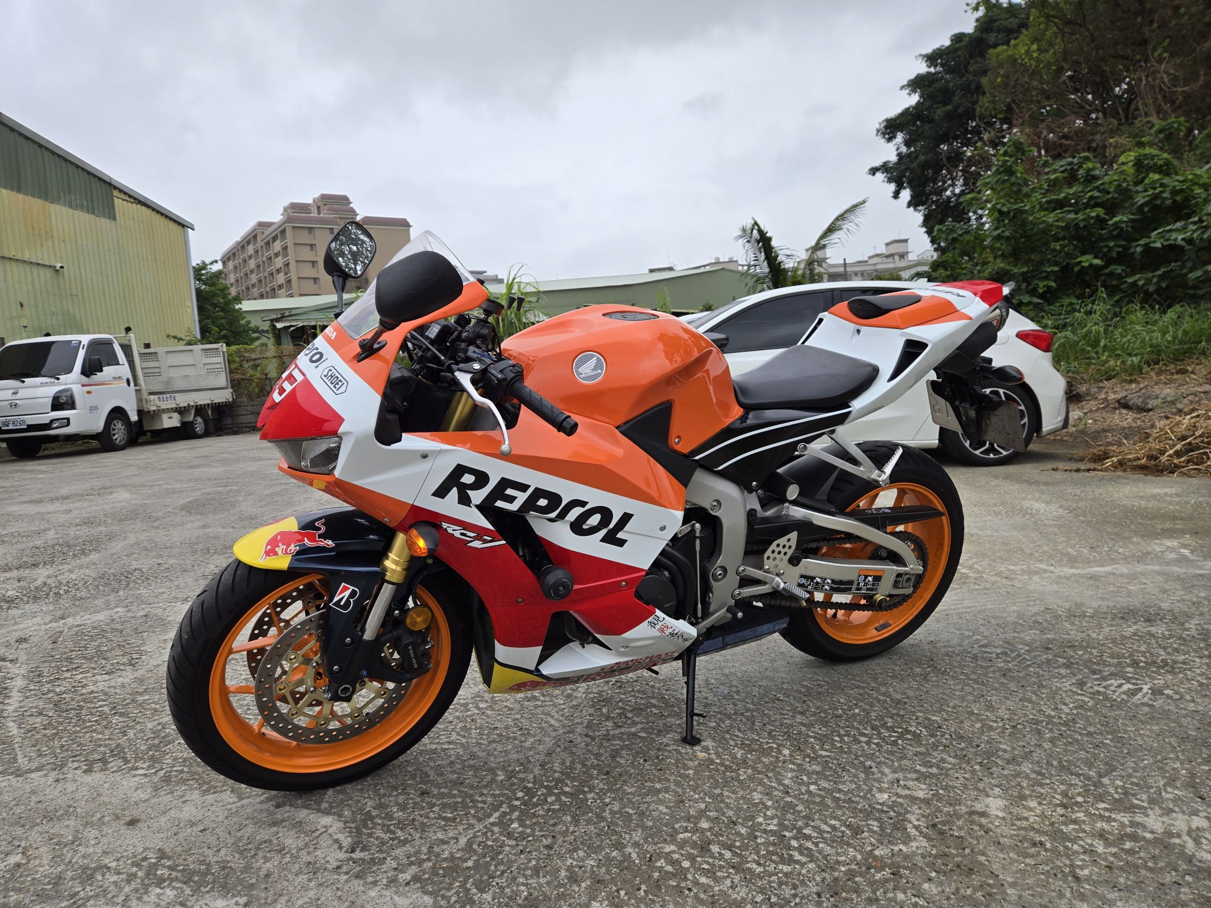 HONDA CBR600RR - 中古/二手車出售中 [出售] 2015年 HONDA CBR600RR | 老爹重機