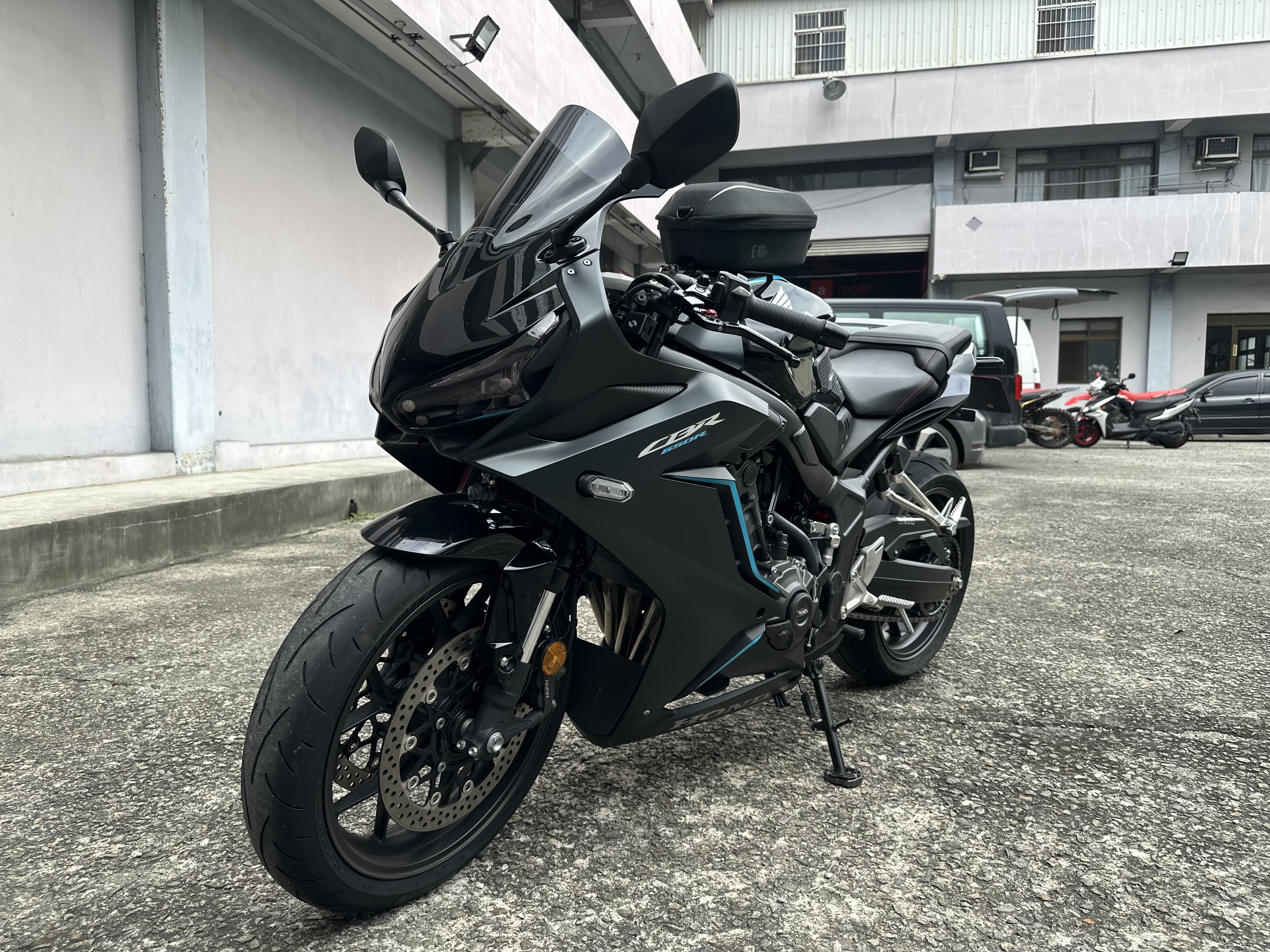 HONDA CBR650R - 中古/二手車出售中 2022年 HONDA CBR650R/0元交車/分期貸款/車換車/線上賞車/到府交車 | 翊帆國際重車