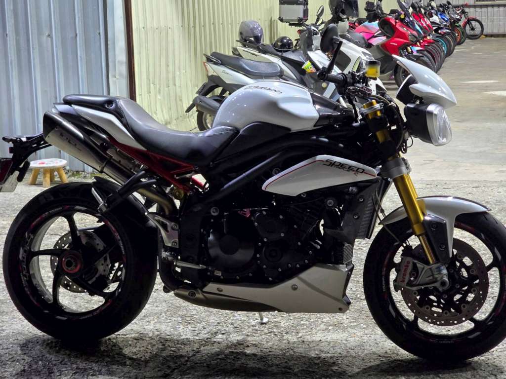 TRIUMPH  SPEED TRIPLE 1050R - 中古/二手車出售中 [出售] 2012年 TRIUMPH SPEED TRIPLE 1050R ABS | 老爹重機