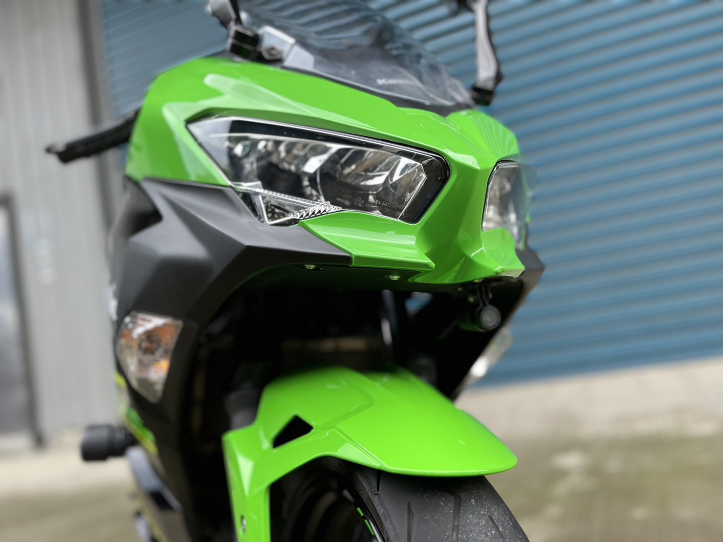 KAWASAKI NINJA400 - 中古/二手車出售中 碳蠍管 Brembo卡鉗 WiZH腳踏 超多改裝 小資族二手重機買賣 | 小資族二手重機買賣