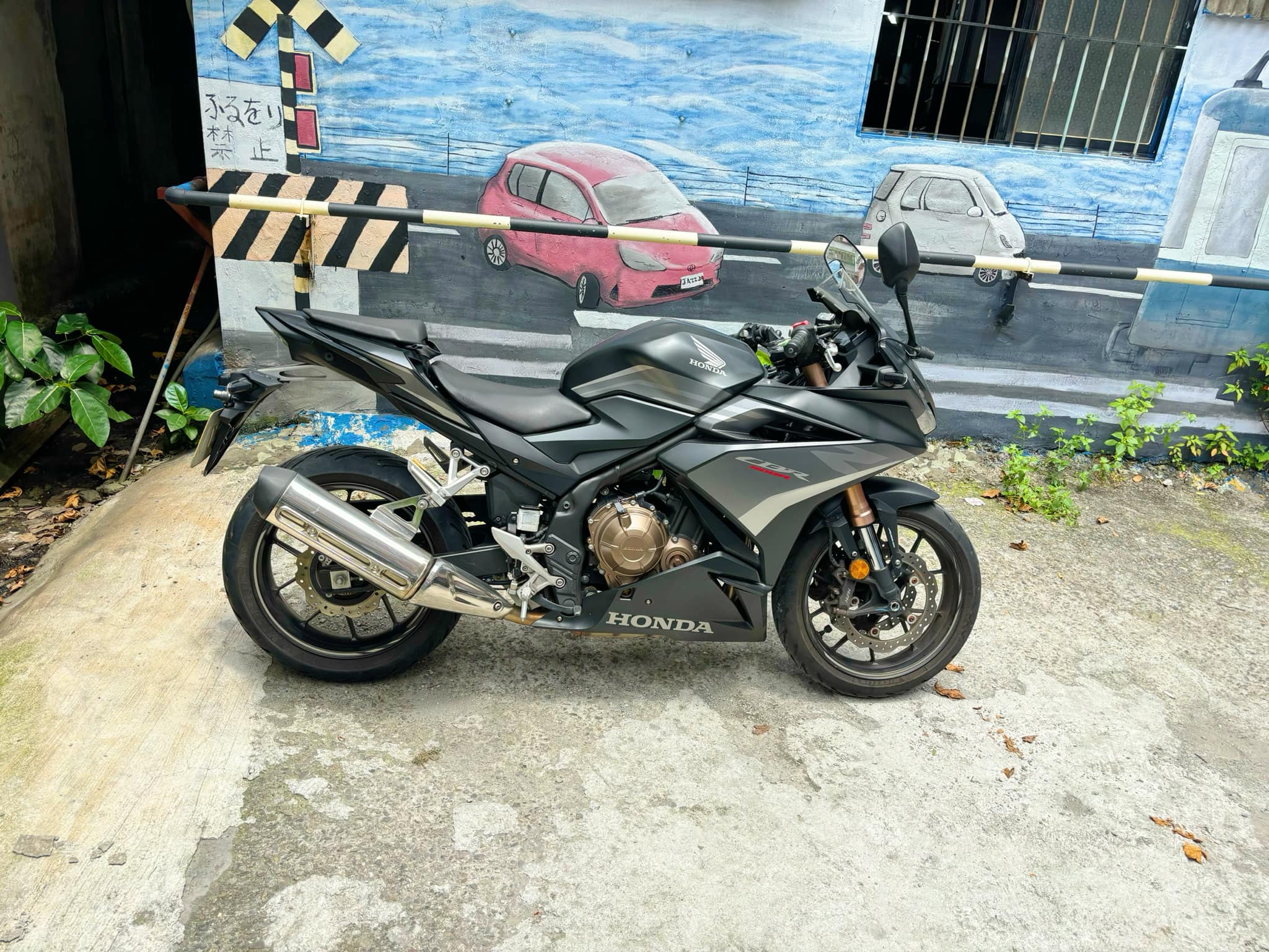 HONDA CBR500R - 中古/二手車出售中 HONDA CBR500R 倒叉 雙碟版 台本車 | 個人自售