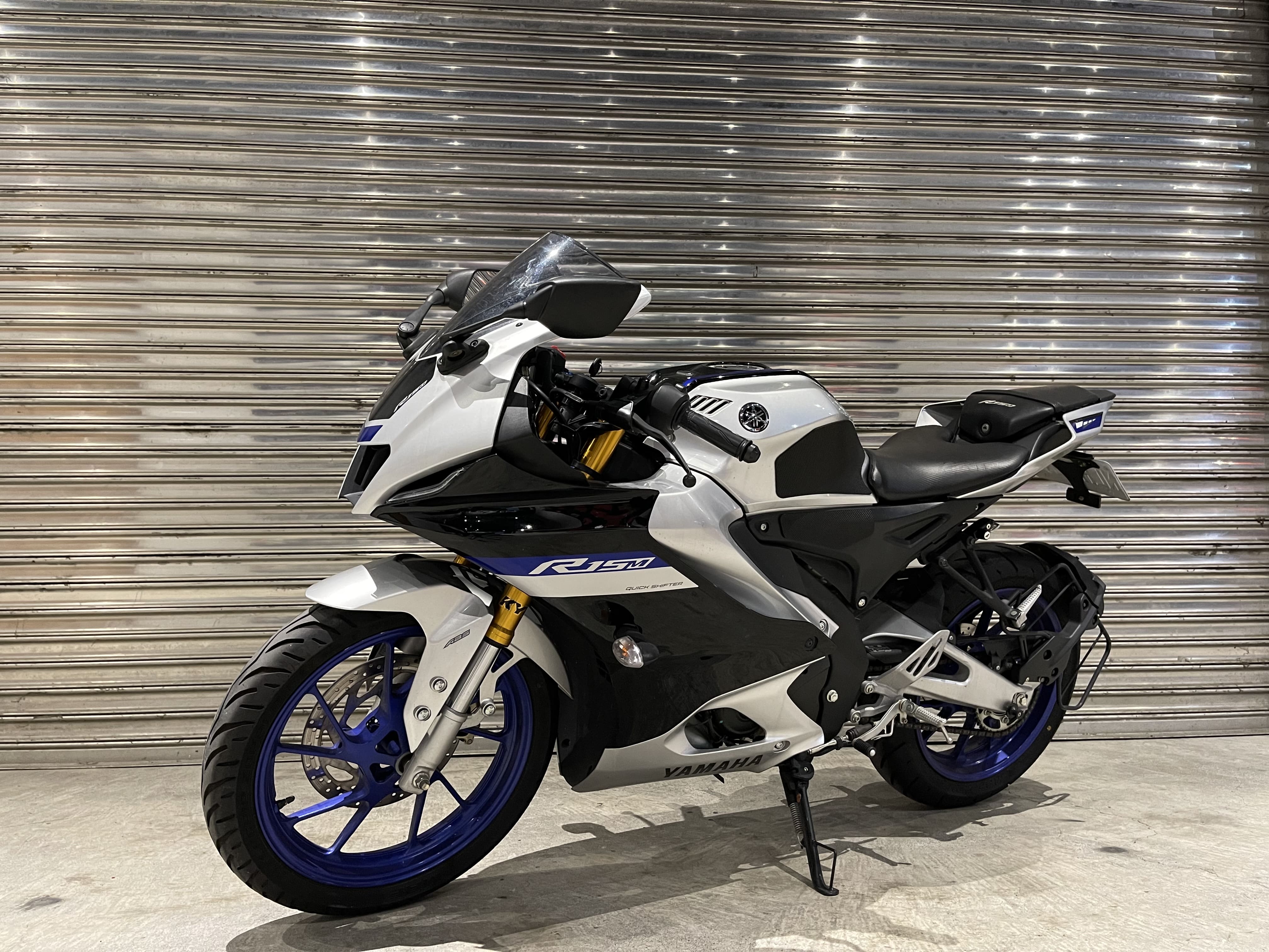 YAMAHA YZF-R15 - 中古/二手車出售中 2022年 YAMAHA YZF-R15M/0元交車/分期貸款/車換車/線上賞車/到府交車 | 翊帆國際重車