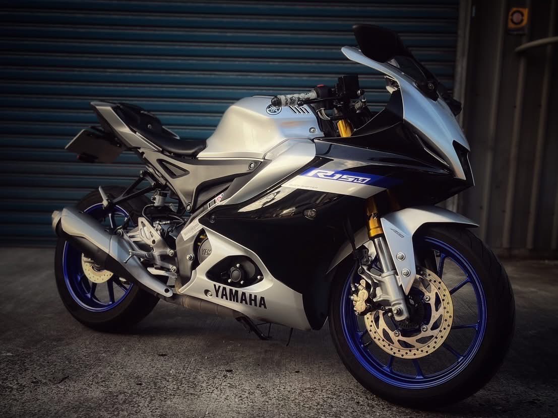 YAMAHA YZF-R15 - 中古/二手車出售中 R15v4M 一手車 基本改裝 無摔車無事故 小資族二手重機買賣 | 小資族二手重機買賣