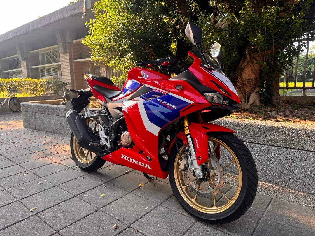 HONDA CBR150R - 中古/二手車出售中 Honda CBR150R HRC配色 | 個人自售