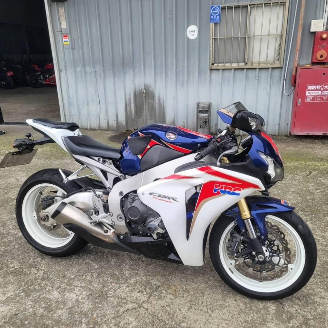 HONDA CBR1000RR Fire Blade - 中古/二手車出售中 HONDA CBR1000RR 無尾熊 | J.C.重車