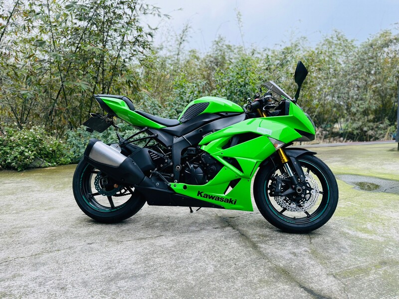 KAWASAKI NINJA ZX-6R - 中古/二手車出售中 Kawasaki ZX6R 原廠殼 日系四天王純跑 | 摩托販