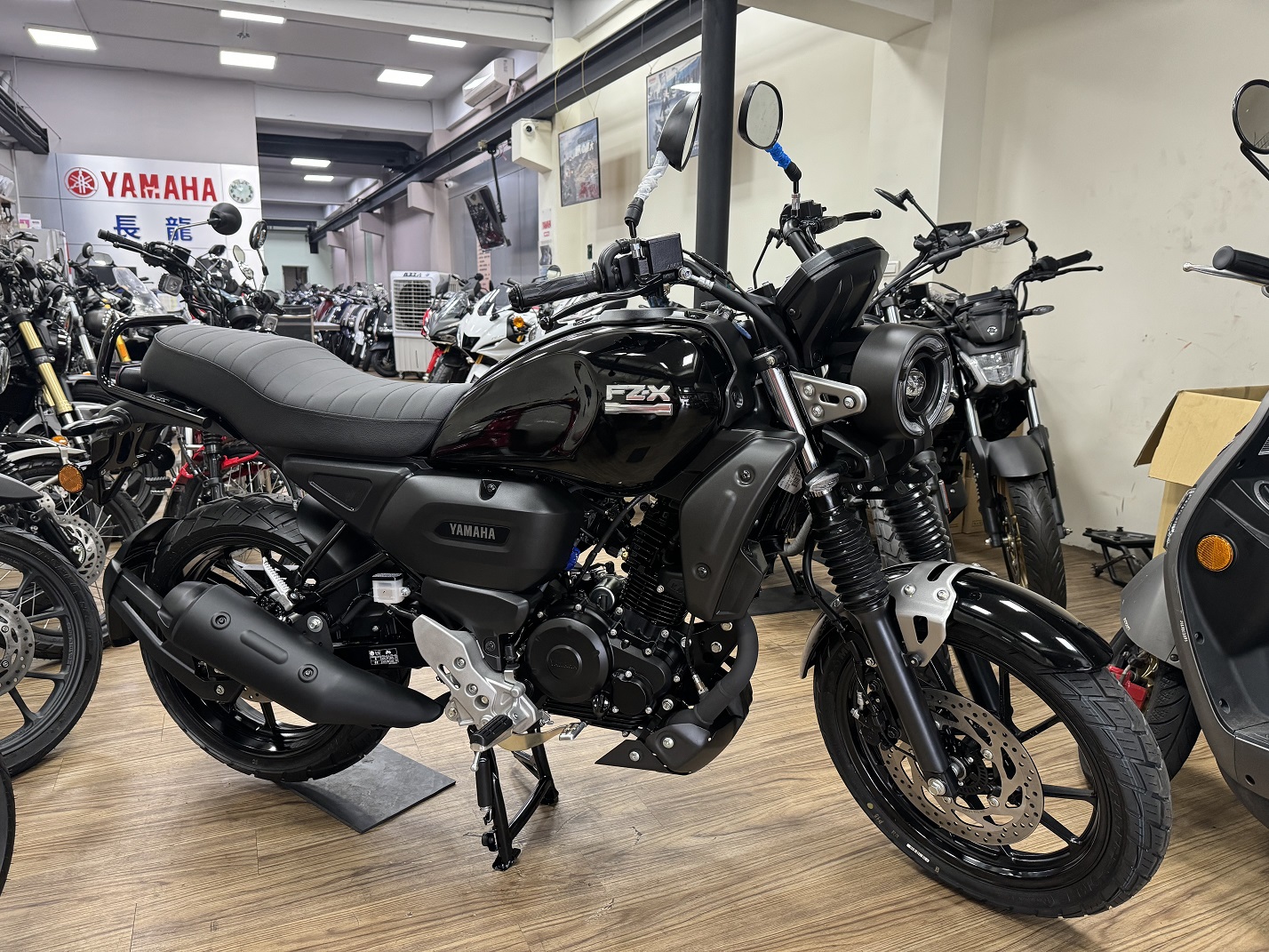 【新竹長龍車業行】YAMAHA FZX 150 - 「Webike-摩托車市」 【新竹長龍車業】YAMAHA 山葉 2024 全新 FZX 150