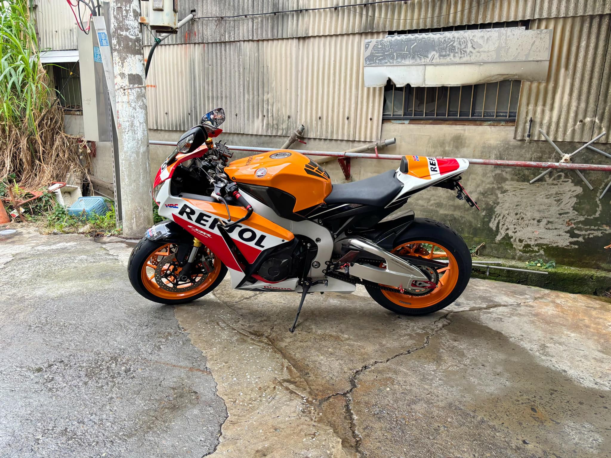 【個人自售】HONDA  CBR1000RR  - 「Webike-摩托車市」 HONDA CBR1000RR 