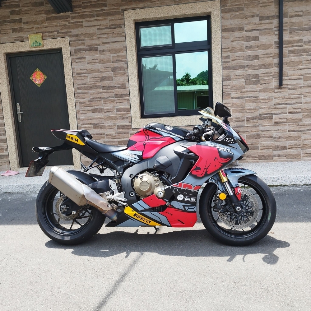 HONDA CBR1000RR Race-based - 中古/二手車出售中 【2017 HONDA CBR1000RR】 | 翊帆國際重車