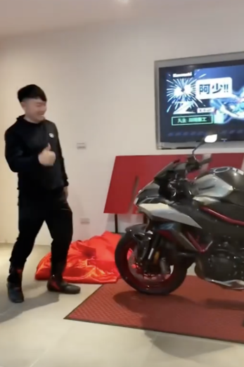 【敏傑車業資深銷售專員 康妮 Connie】Kawasaki ZH2 - 「Webike-摩托車市」