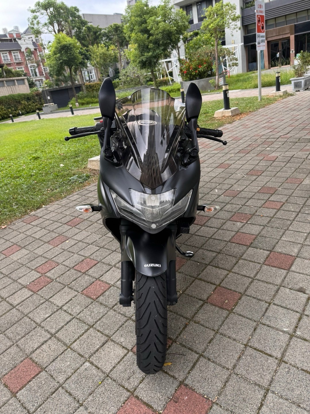 SUZUKI GIXXER 250 SF - 中古/二手車出售中 SUZUKI GIXXER 250 SF | 個人自售