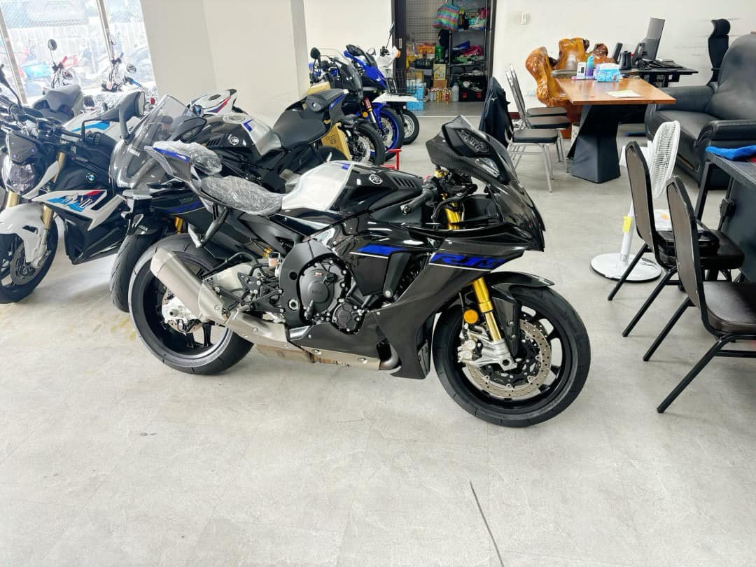 YAMAHA YZF-R1M新車出售中 新車YAMAHA R1M  | 個人自售