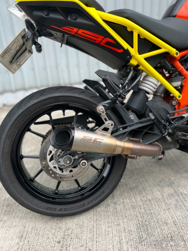 KTM 390DUKE - 中古/二手車出售中 2017年 DUKE390 超多改裝 白牌價格 輕鬆入手黃牌 | 阿宏大型重機買賣