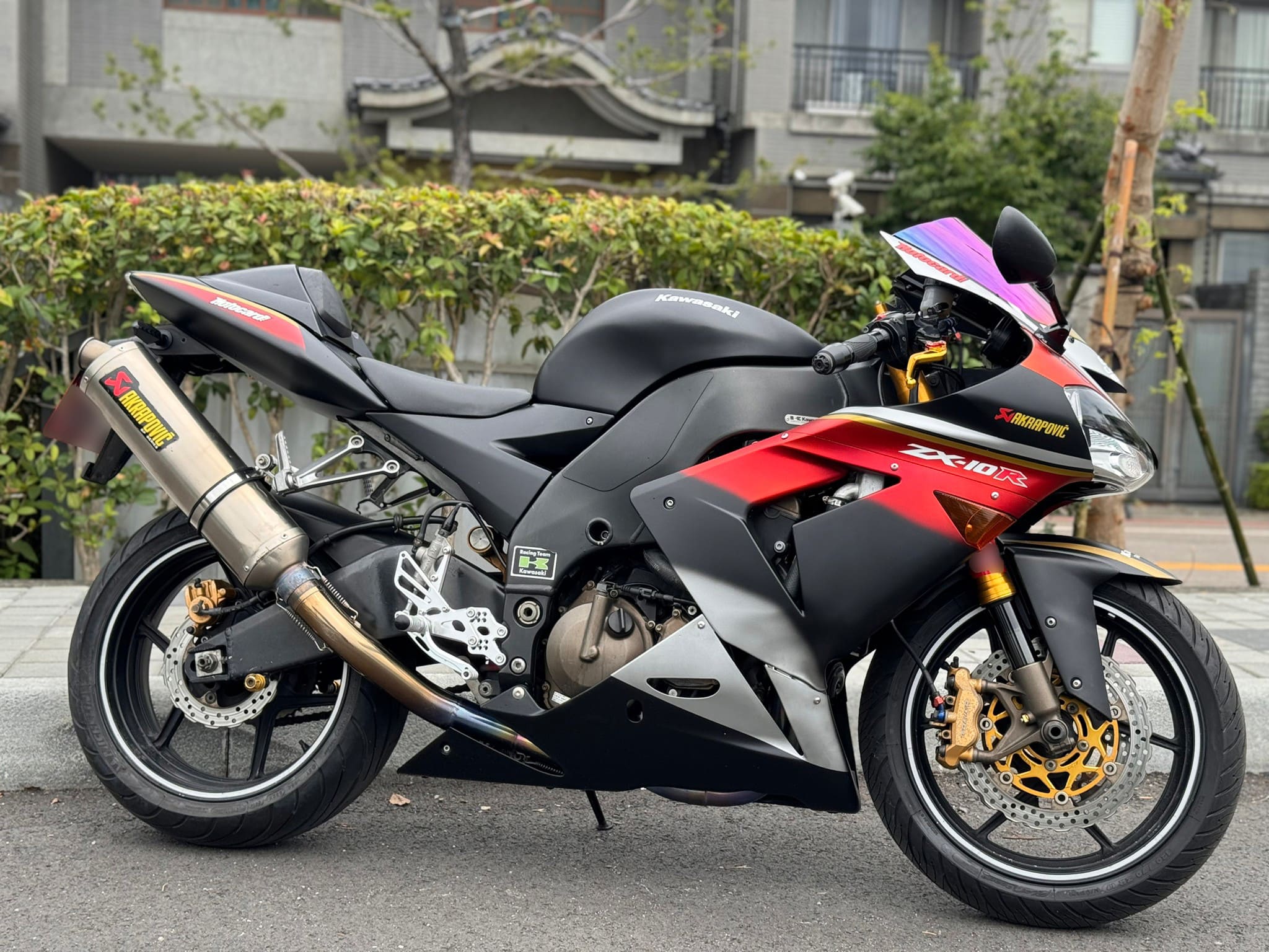 KAWASAKI NINJA ZX-10R - 中古/二手車出售中 2004年 KAWASAKI ZX-10R/0元交車/分期貸款/車換車/線上賞車/到府交車 | 翊帆國際重車