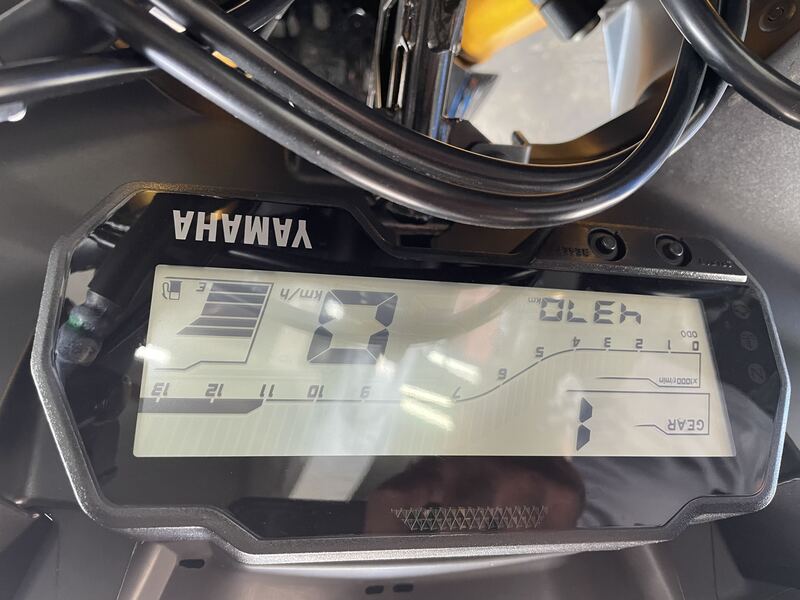 YAMAHA YZF-R15 - 中古/二手車出售中 山葉 R15 155 金倒叉 全車原廠原漆 低里程  | 輝鴻車業(1陸捌車業)