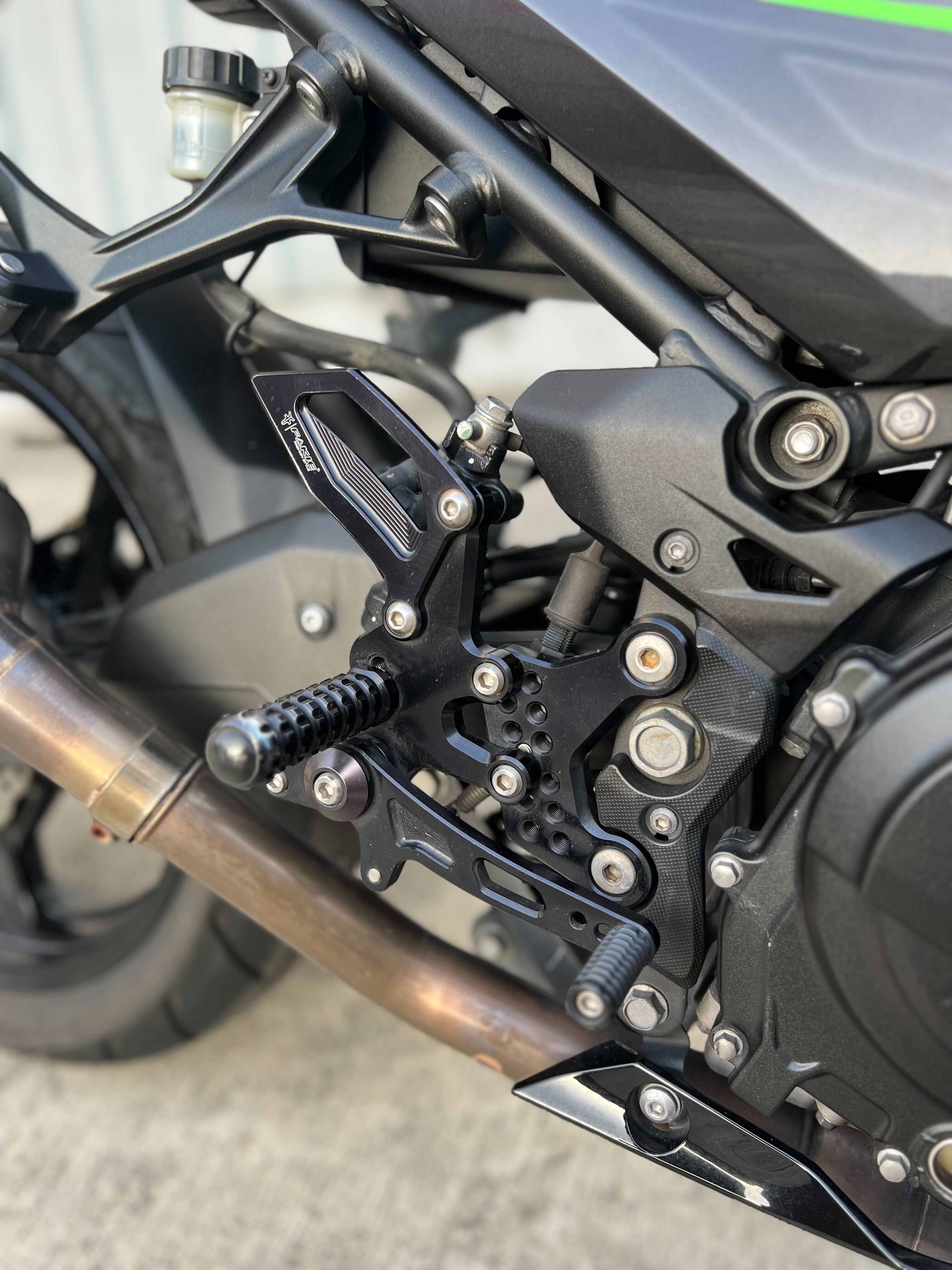 KAWASAKI NINJA400 - 中古/二手車出售中 2019年 NINJA400 黑色系 多樣改裝 買回去直接騎 | 阿宏大型重機買賣