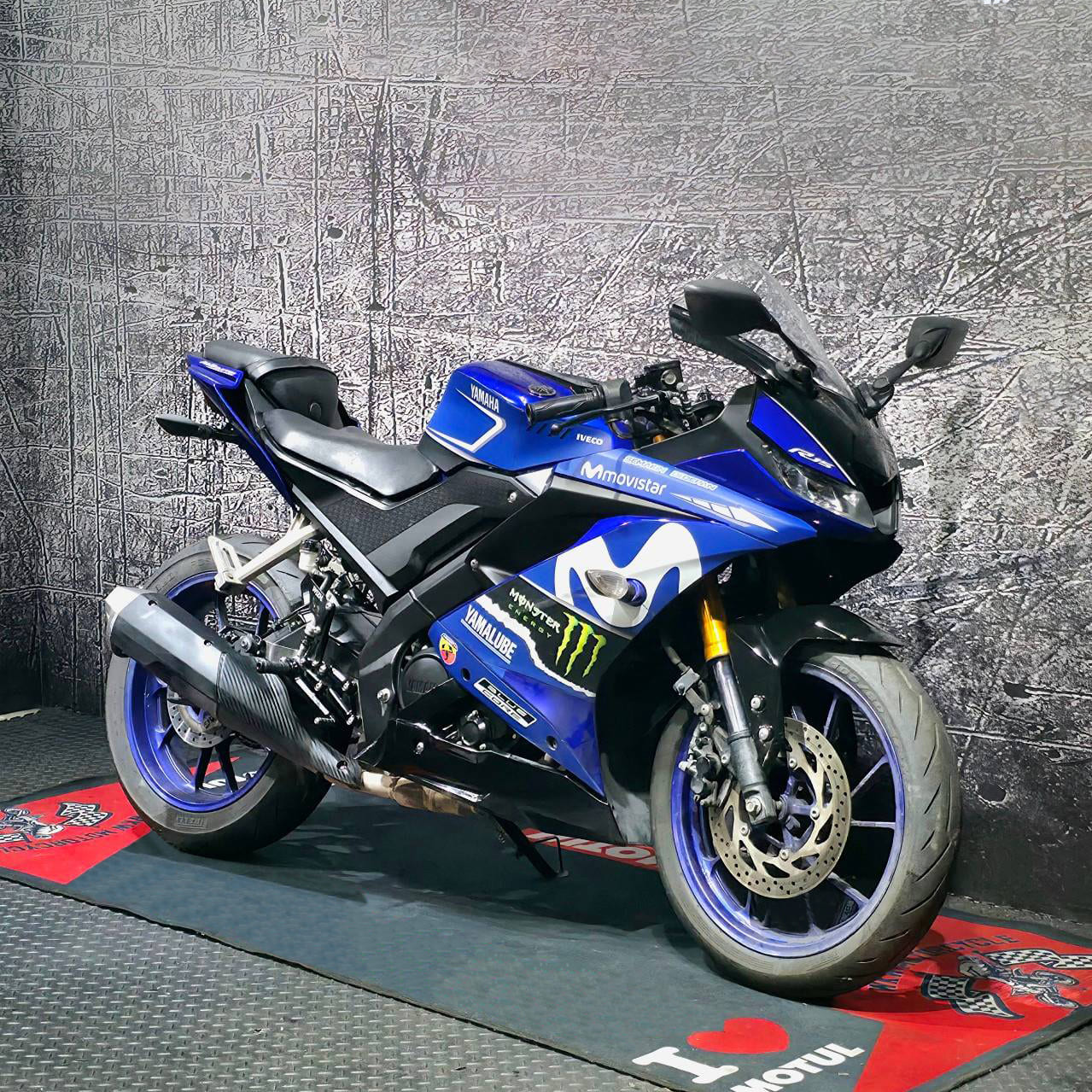 YAMAHA YZF-R15 - 中古/二手車出售中 2018年 YAMAHA  YZF-R15/0元交車/分期貸款/車換車/線上賞車/到府交車 | 翊帆國際重車