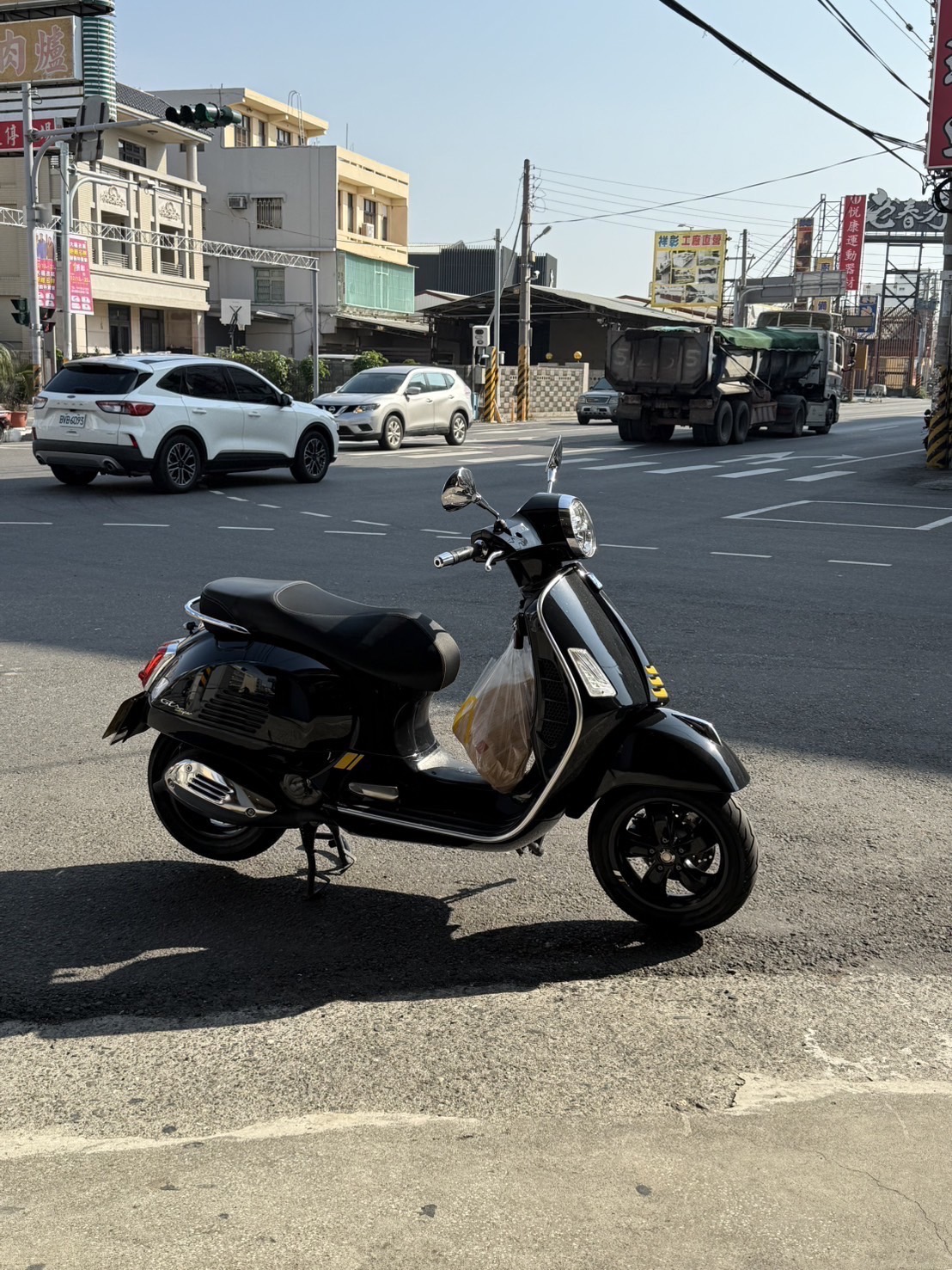 VESPA GTS300ie - 中古/二手車出售中 2020 偉士牌 GTS300 無倒無摔 全原廠保養 | 個人自售