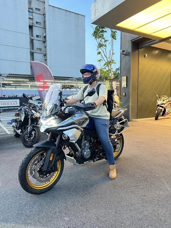 CFMOTO 800MT Touring新車出售中 《 康妮賀交車 》恭喜小仲～ 入手最喜歡 CFMOTO 800MT Touring 這是一台 你不用想很久就可以入手的車 | 敏傑車業資深銷售專員 康妮 Connie