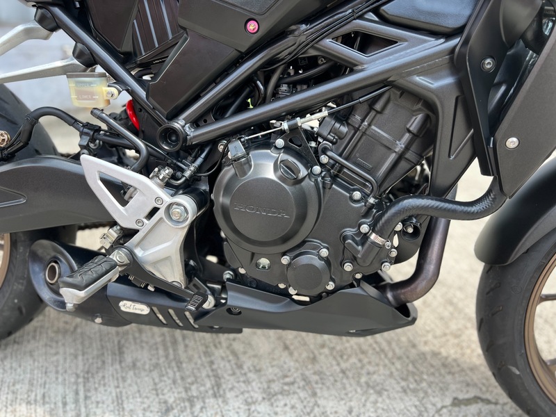 HONDA CB300R - 中古/二手車出售中 2019年 台本車 CB300R 多樣改裝 無摔 無事故 | 阿宏大型重機買賣